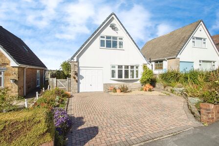 2 bedroom Detached House for sale