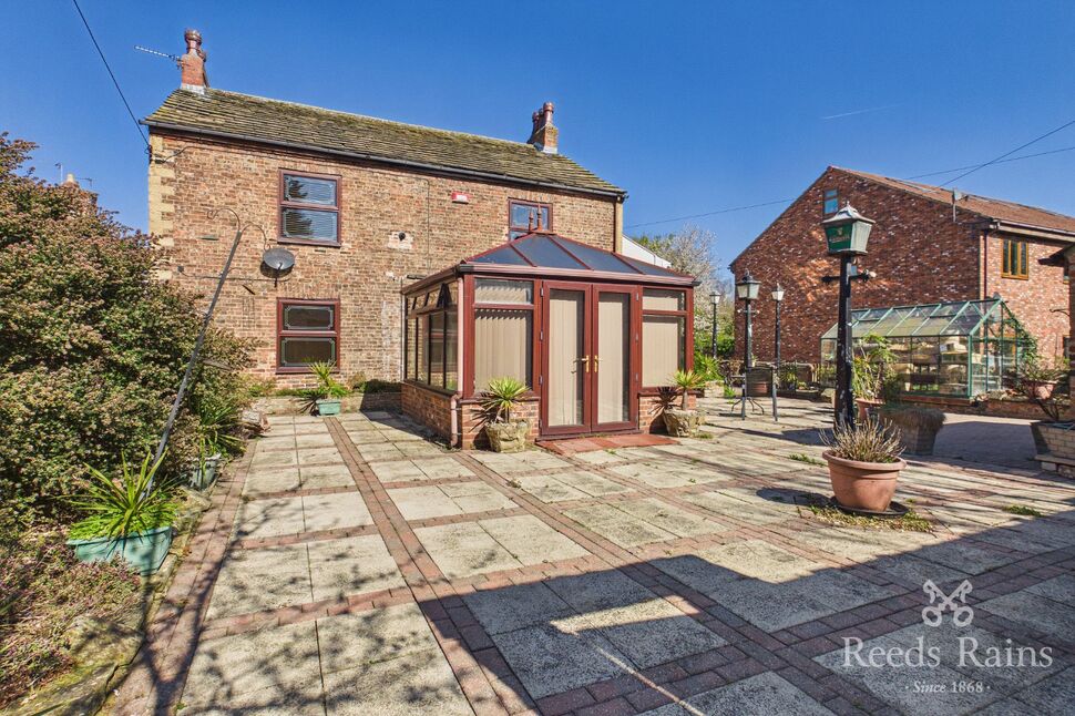 Main image of 4 bedroom Detached House for sale, Wood Row, Methley, West Yorkshire, LS26
