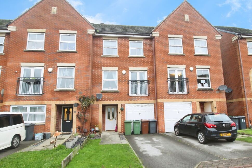 Main image of 3 bedroom Mid Terrace House for sale, Glebe Court, Rothwell, West Yorkshire, LS26