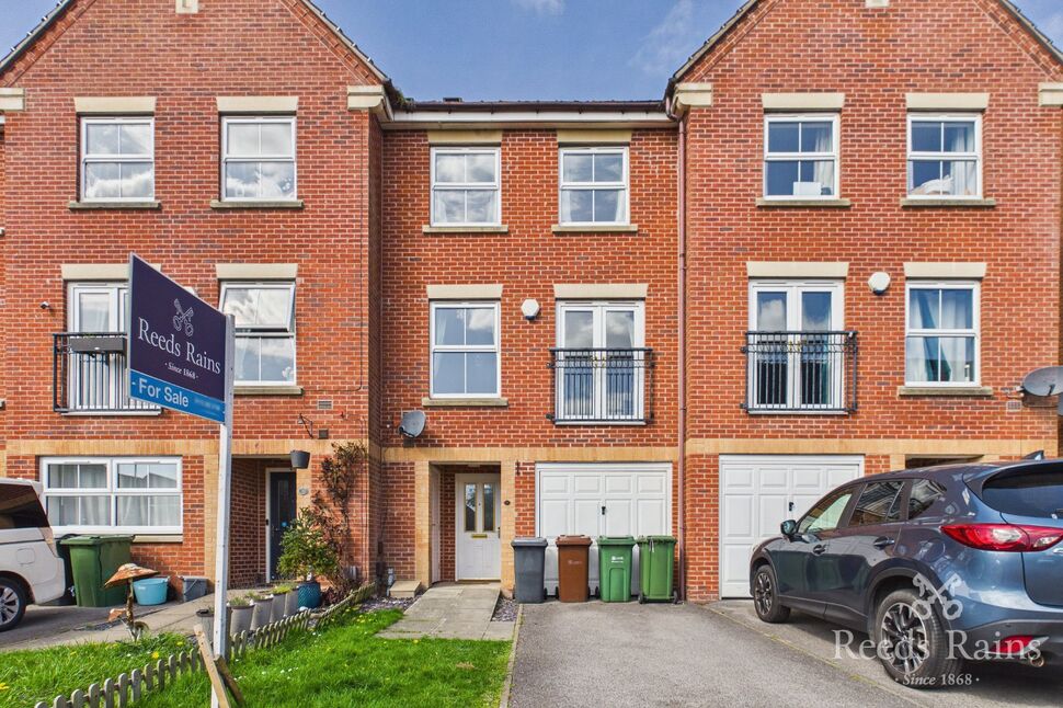 Main image of 3 bedroom Mid Terrace House to rent, Glebe Court, Rothwell, West Yorkshire, LS26