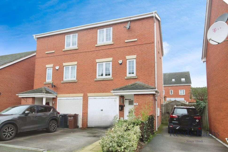 Main image of 3 bedroom Semi Detached House for sale, Topliss Way, Leeds, West Yorkshire, LS10