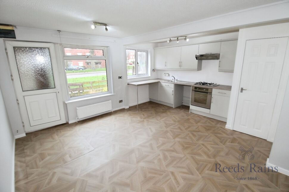 Living Room / Kitchen