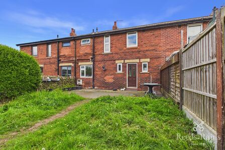 Fifth Avenue, 3 bedroom Semi Detached House for sale, &pound;200,000
