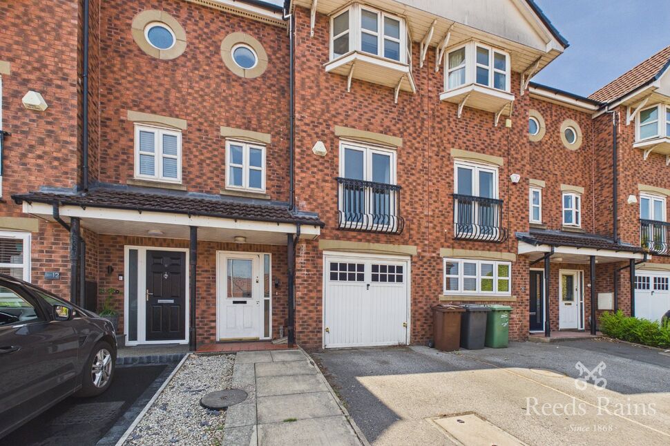Main image of Mid Terrace House for sale, St. Davids Garth, Robin Hood, West Yorkshire, WF3