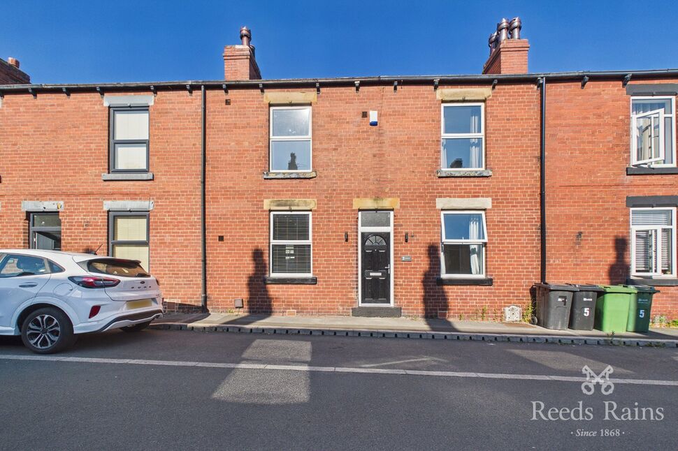 Main image of 2 bedroom Mid Terrace House to rent, Woodland Crescent, Rothwell, West Yorkshire, LS26