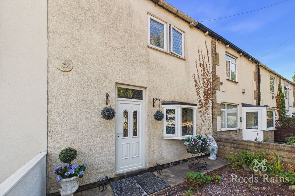 Main image of 2 bedroom Mid Terrace House for sale, Newmarket Lane, Methley, West Yorkshire, LS26