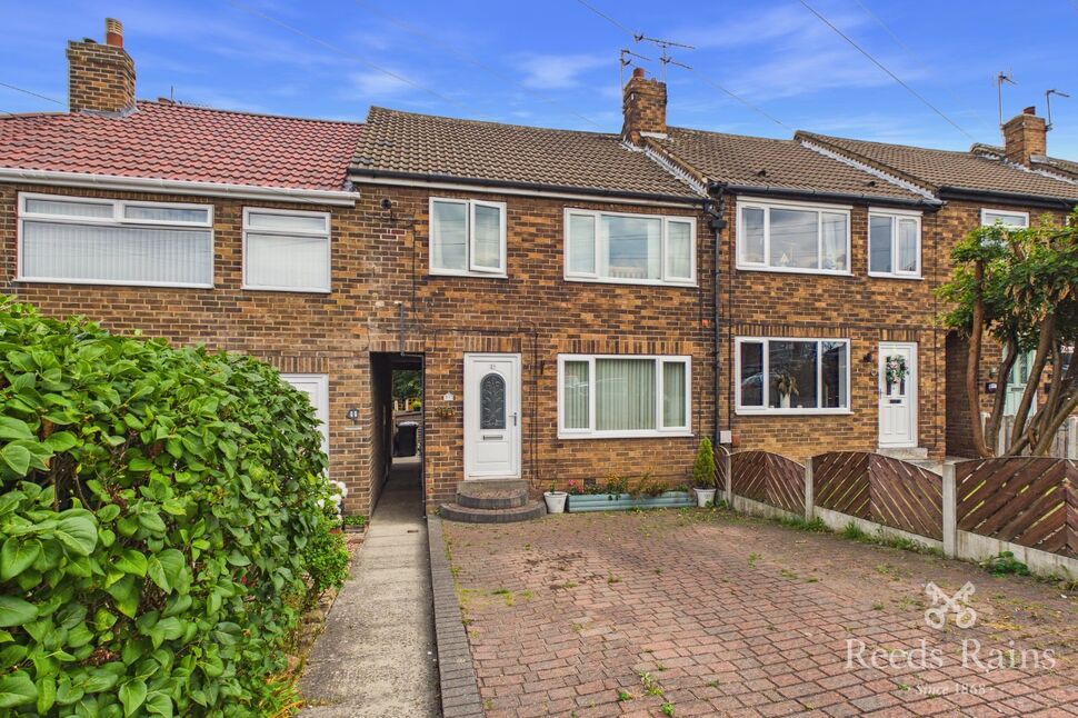 Main image of 3 bedroom Mid Terrace House for sale, Knightsway, Robin Hood, West Yorkshire, WF3