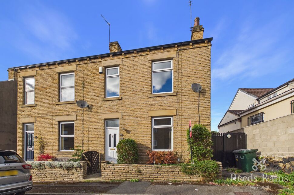 Main image of 3 bedroom End Terrace House to rent, Cambridge Street, Heckmondwike, West Yorkshire, WF16
