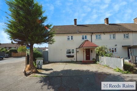 Gillam Way, 3 bedroom End Terrace House for sale, £480,000