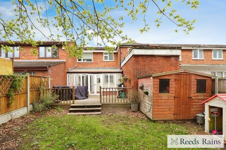Braithwaite Avenue, 4 bedroom Semi Detached House to rent, £2,200 pcm