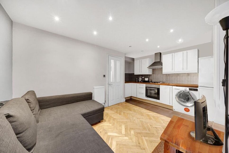 Main image of 1 bedroom  Flat to rent, Dunlace Road, London, E5