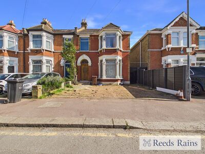 Dunkeld Road, 3 bedroom Semi Detached House for sale, &pound;550,000