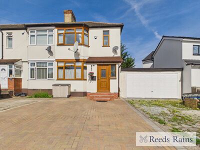 3 bedroom End Terrace House for sale