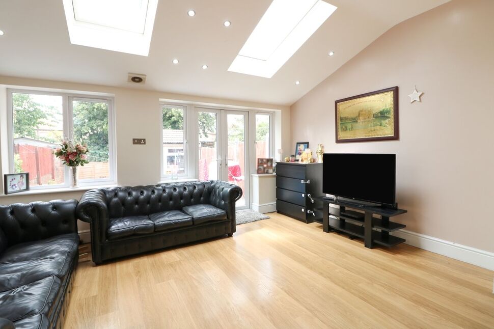 Main image of 4 bedroom Mid Terrace House for sale, Arthur Road, Romford, RM6