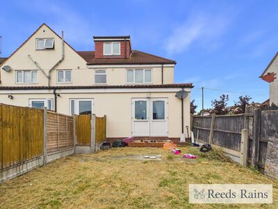 1 bedroom End Terrace Flat for sale