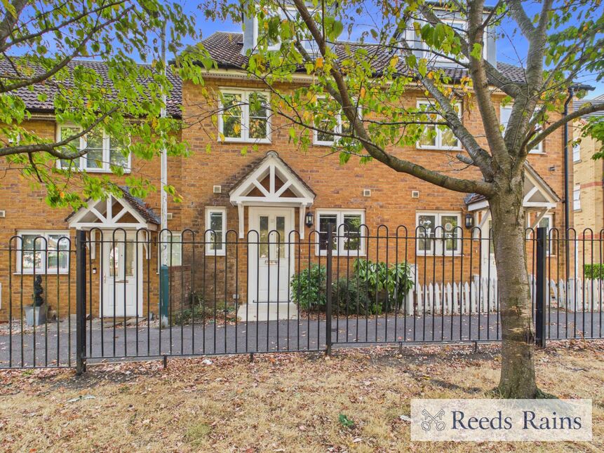 Main image of 4 bedroom Mid Terrace House for sale, Bushy Close, Romford, RM1