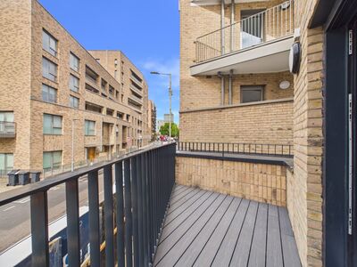 2 bedroom Flat to rent
