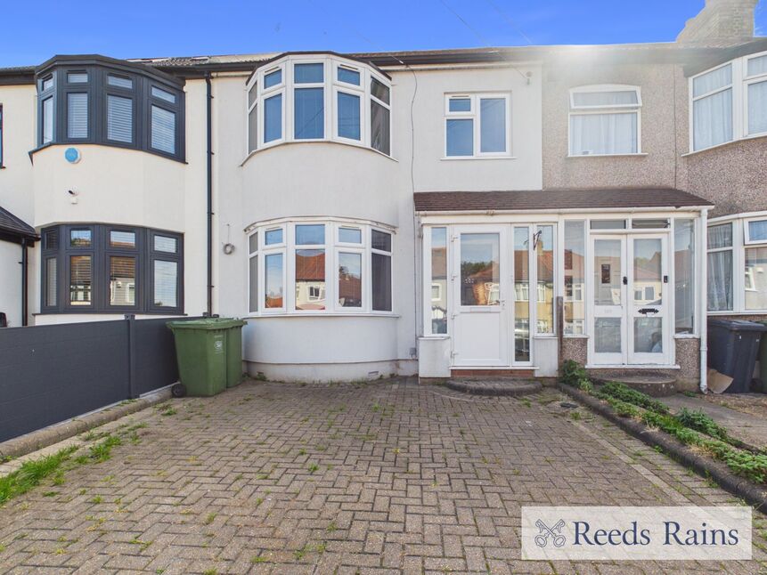 Main image of 4 bedroom House to rent, Seymer Road, Romford, RM1