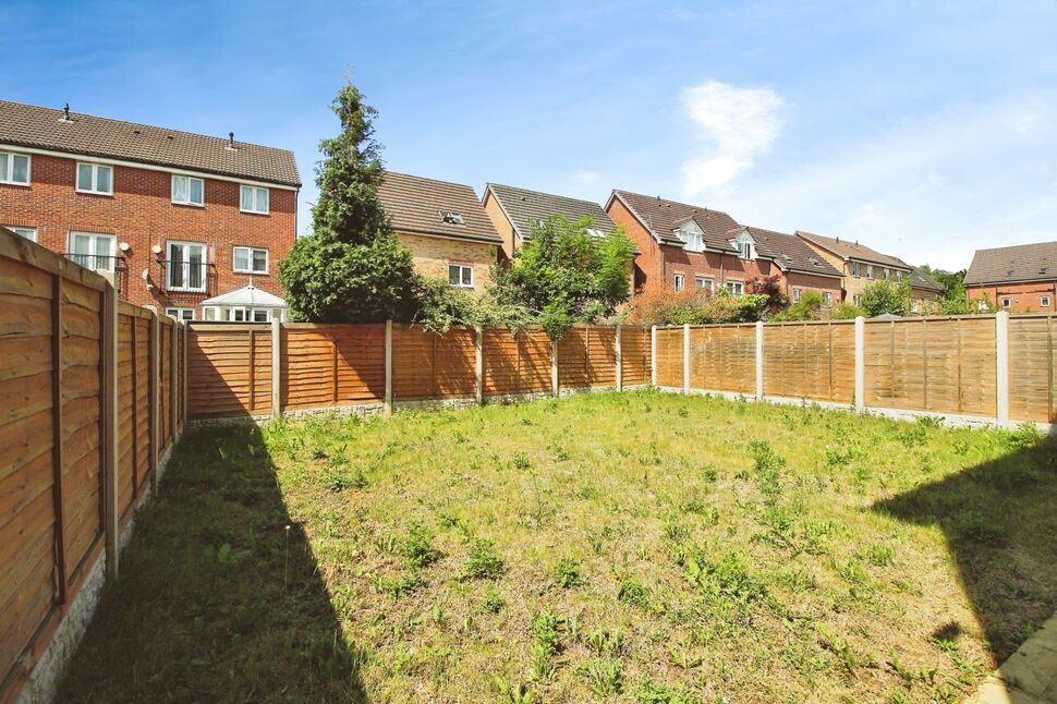 3 bedroom Detached House for sale, Leatham Avenue, Rotherham, S61 £