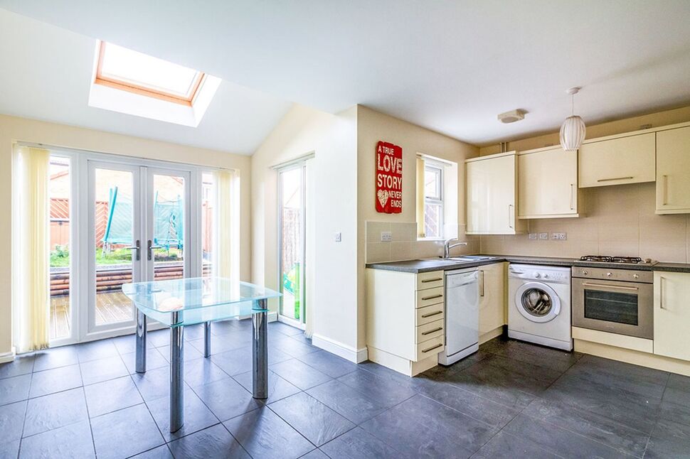 4 bedroom Mid Terrace House for sale, Wharf Road, Kilnhurst, S64 £195,000