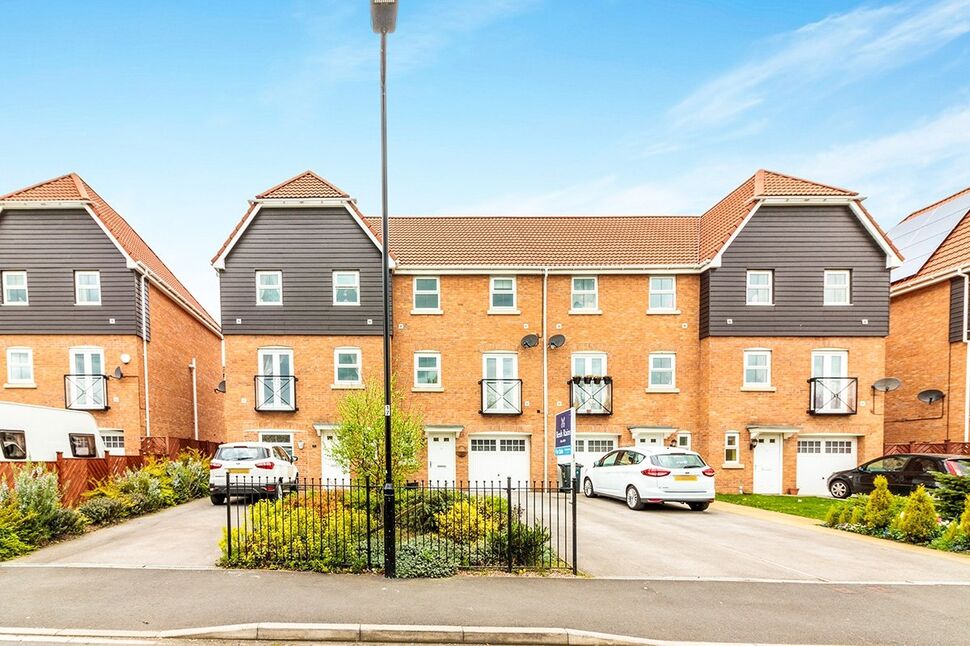 4 bedroom Mid Terrace House for sale, Wharf Road, Kilnhurst, S64 £195,000