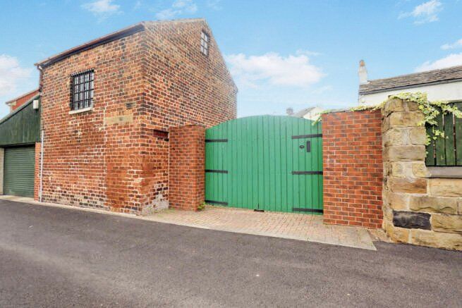 Outbuilding