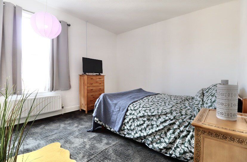 2 bedroom Mid Terrace House for sale, St. Stephens Road, Rotherham, S65