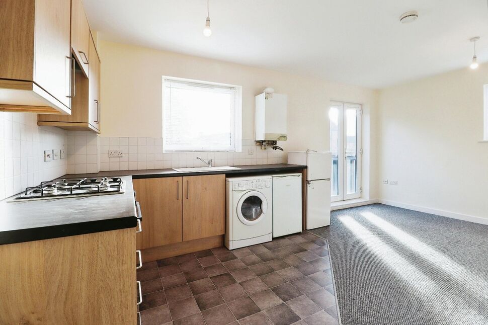Kitchen / Lounge