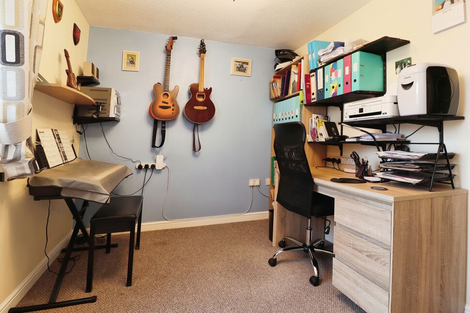 2 bedroom Semi Detached House for sale, Swallow Crescent, Rawmarsh, S62