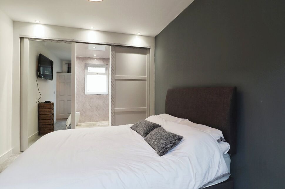 3 bedroom Semi Detached House for sale, Oaks Lane, Rotherham, S61 £