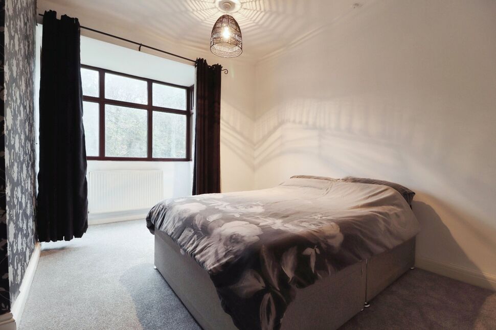 3 bedroom Semi Detached House for sale, Oaks Lane, Rotherham, S61 £