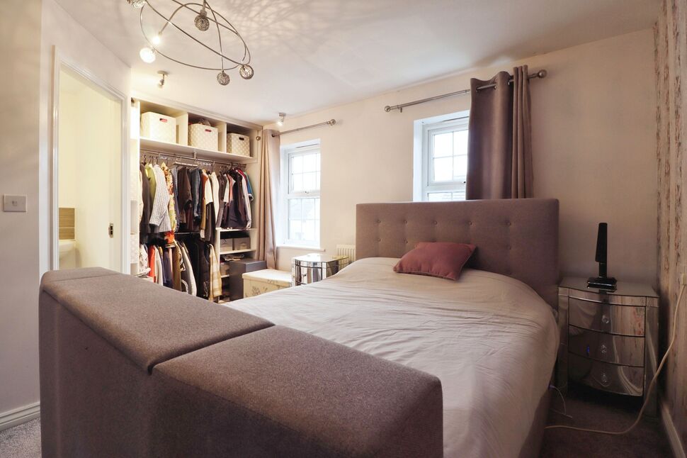 4 bedroom End Terrace House for sale, Woodlands Chase, Rotherham, S61