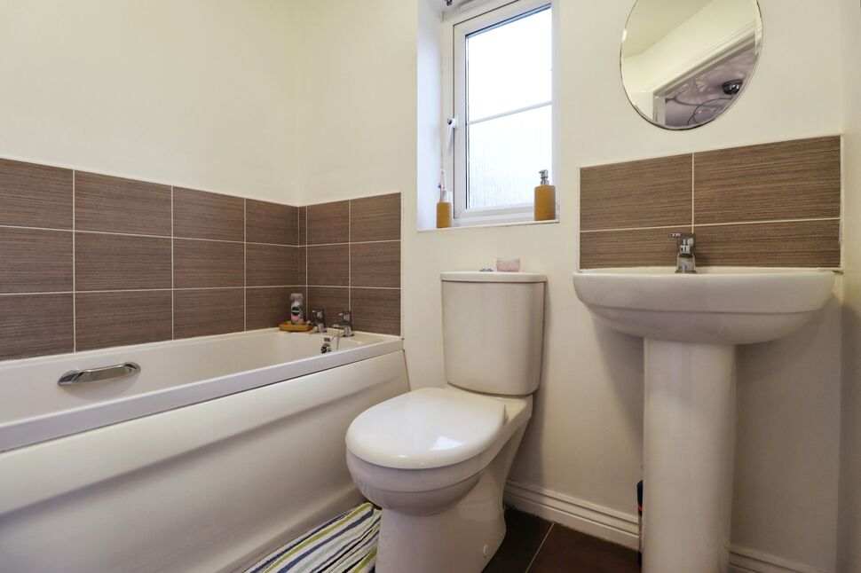 4 bedroom End Terrace House for sale, Woodlands Chase, Rotherham, S61