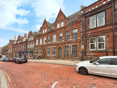 Moorgate Street, 1 bedroom  Flat to rent, £800 pcm