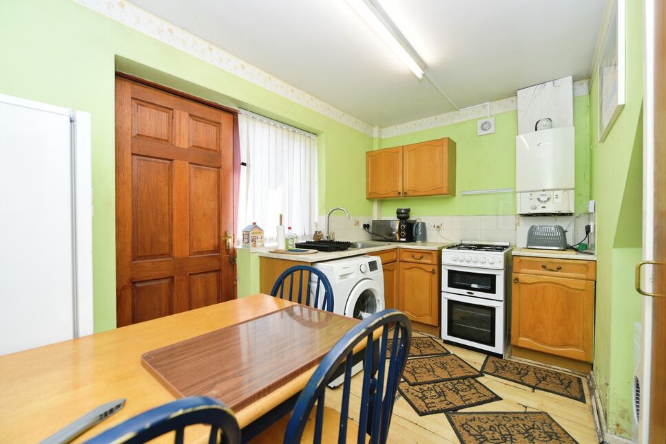 Kitchen / Diner