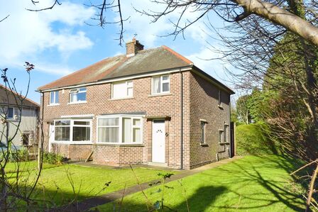 Park Grove, 3 bedroom Semi Detached House for sale, £110,000