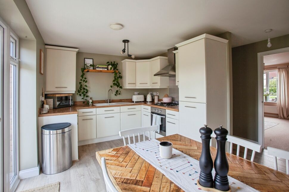 Kitchen / Diner