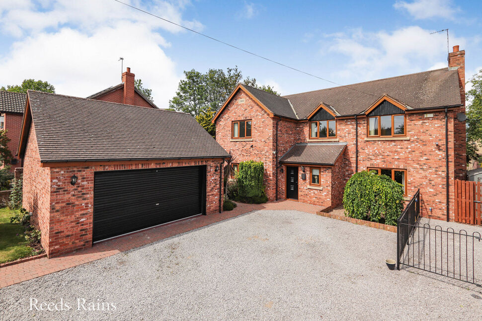 Main image of 5 bedroom Detached House for sale, Hawthorne Farm Court, Bolton-upon-Dearne, South Yorkshire, S63