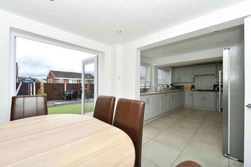 Kitchen / Diner