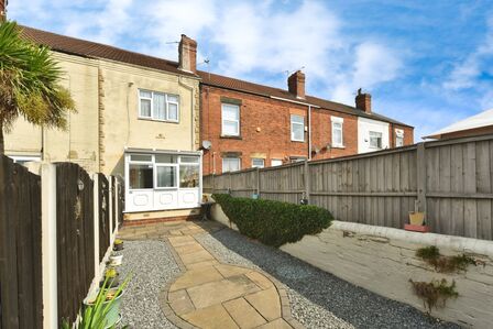 3 bedroom Mid Terrace House for sale