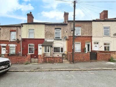 Wellington Street, 3 bedroom Mid Terrace House to rent, £760 pcm