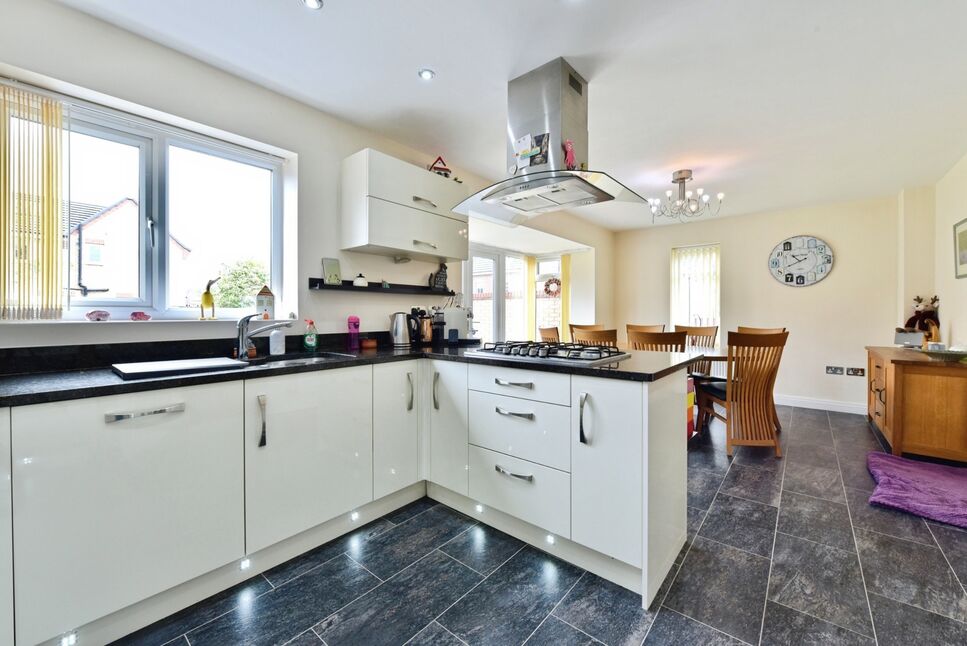 Kitchen / Diner