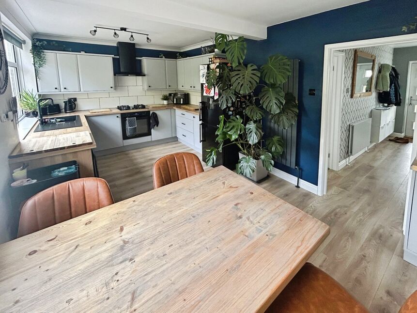 Kitchen / Diner