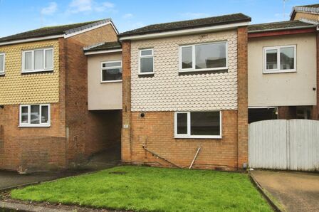 3 bedroom Link Detached House to rent
