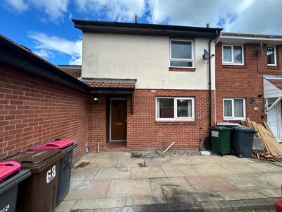 Grasby Court, 2 bedroom Mid Terrace House for sale, &pound;165,000