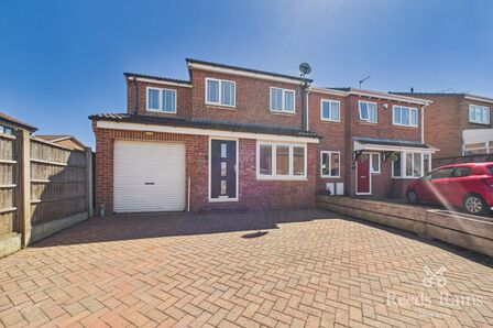 Tasman Grove, 3 bedroom Detached House for sale, &pound;240,000