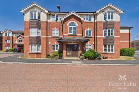 Brookhaven Way, 2 bedroom Flat for sale, &pound;145,000