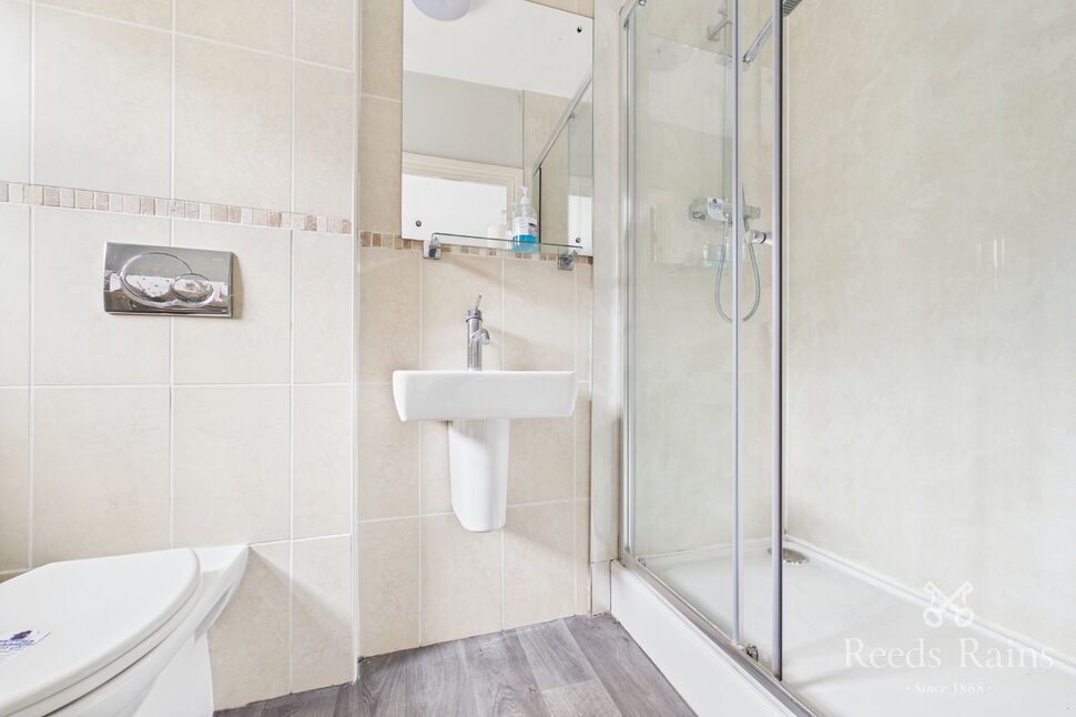 En-Suite Bathroom