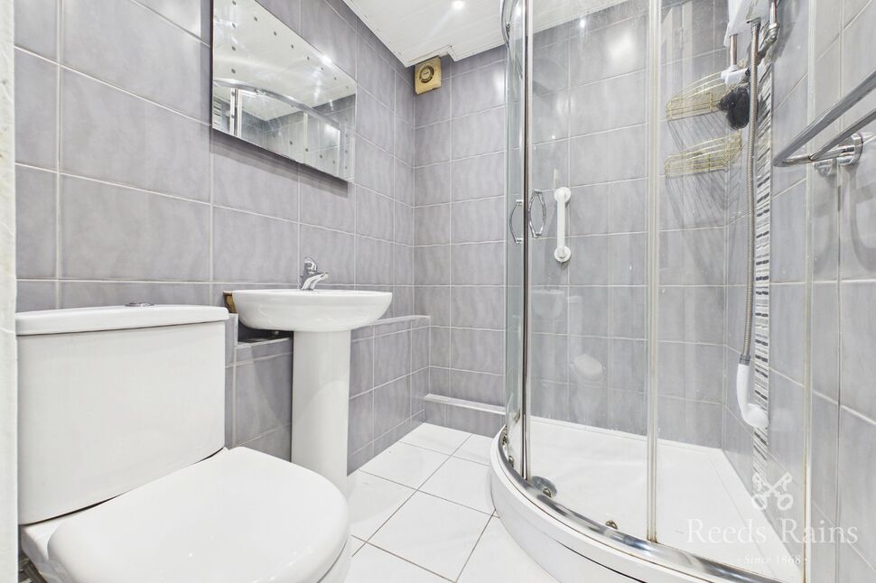 Shower Room WC