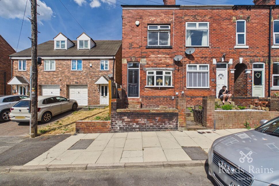 Main image of 2 bedroom Mid Terrace House for sale, Ewers Road, Rotherham, South Yorkshire, S61